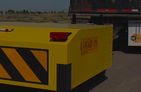 Atténuateurs de chocs montés sur camion et remorque